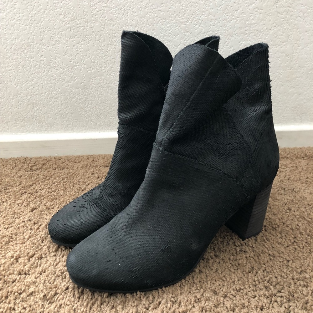 Black ankle booties